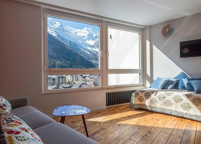 Modern Studio With Mont Blanc View And Pool